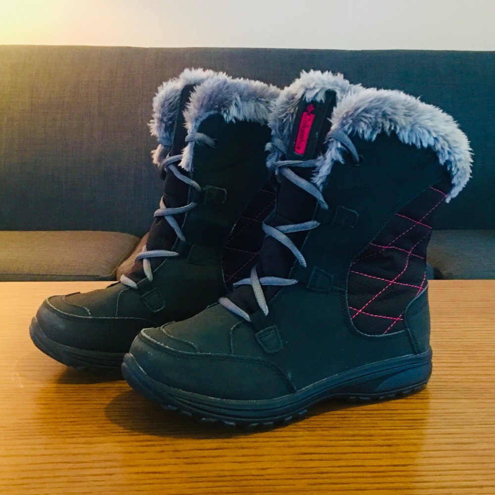 Women's Columbia Ice Maiden Ankle boots Sz 4